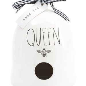 Rae Dunn queen bee birdhouse NEW in original box